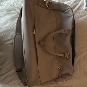 Elegant Tan Men's Travel Bag
